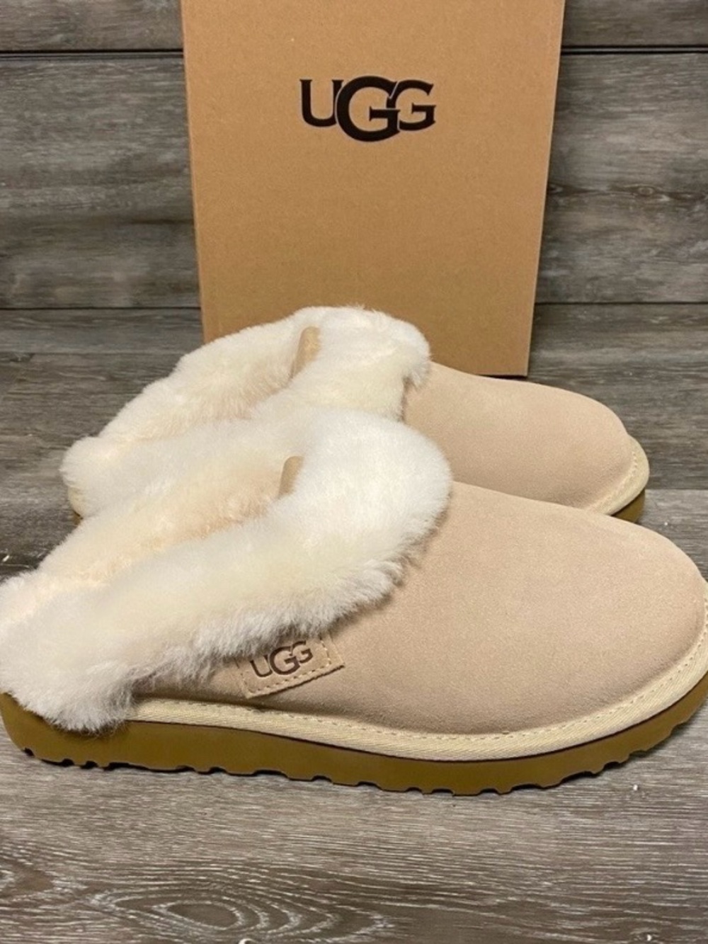 UGG Women's Cluggette Sheepskin Lined Slip-On Slipper/Shoe